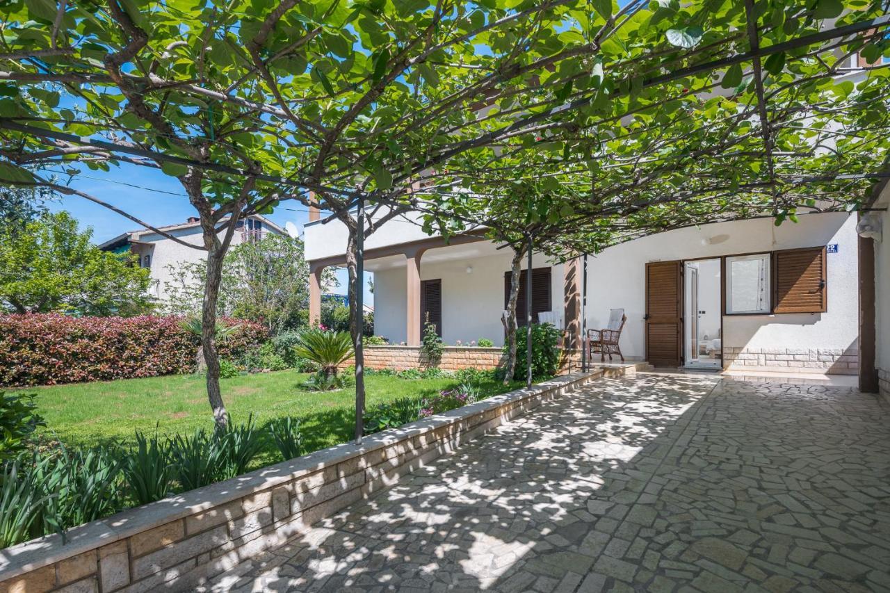 פורץ Apartment Kazalac Green Oasis מראה חיצוני תמונה